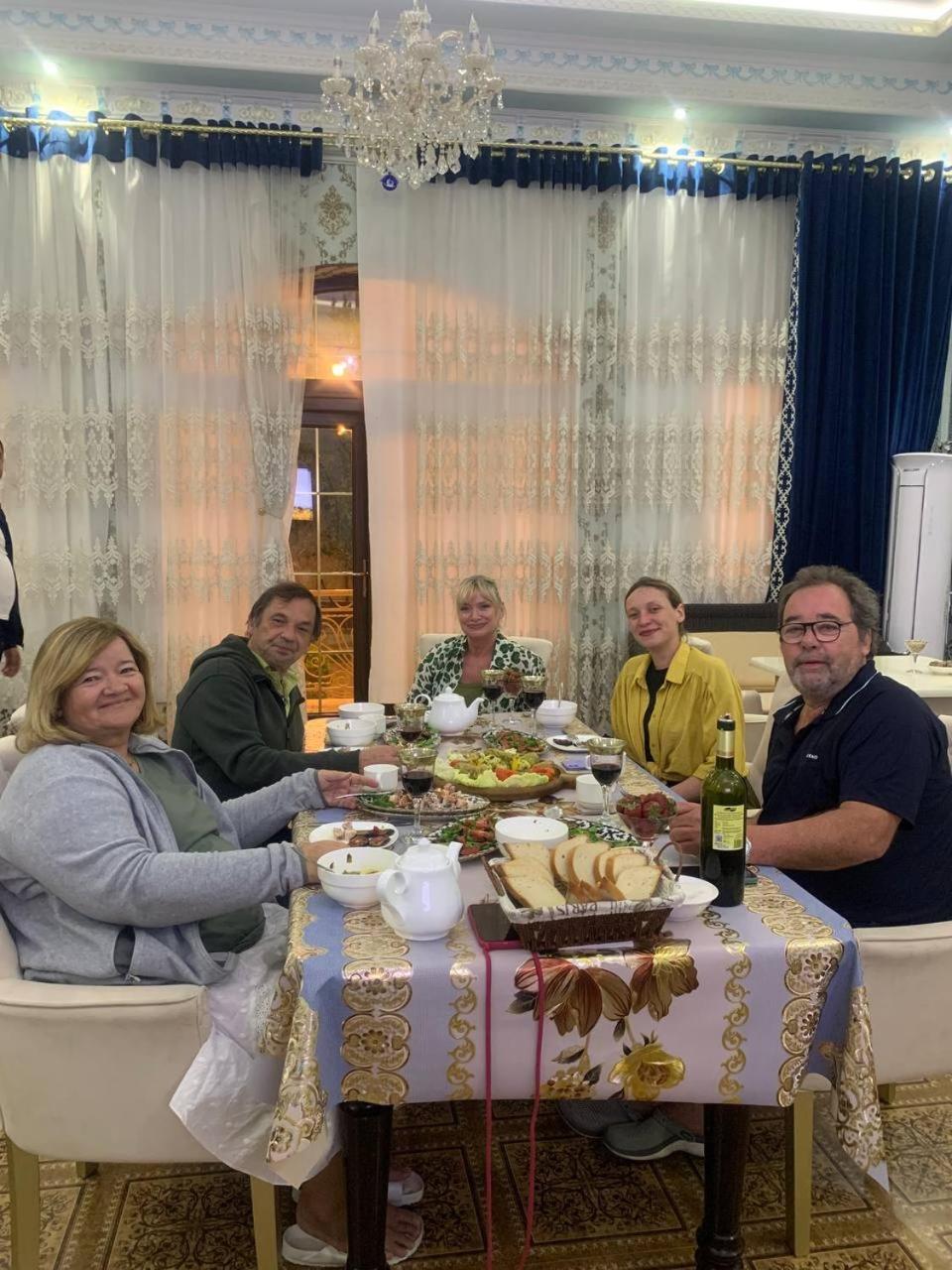 Uyut Inn Hotel Samarkand Bagian luar foto