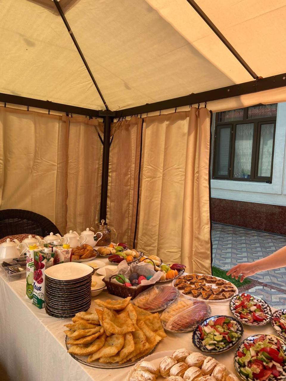 Uyut Inn Hotel Samarkand Bagian luar foto